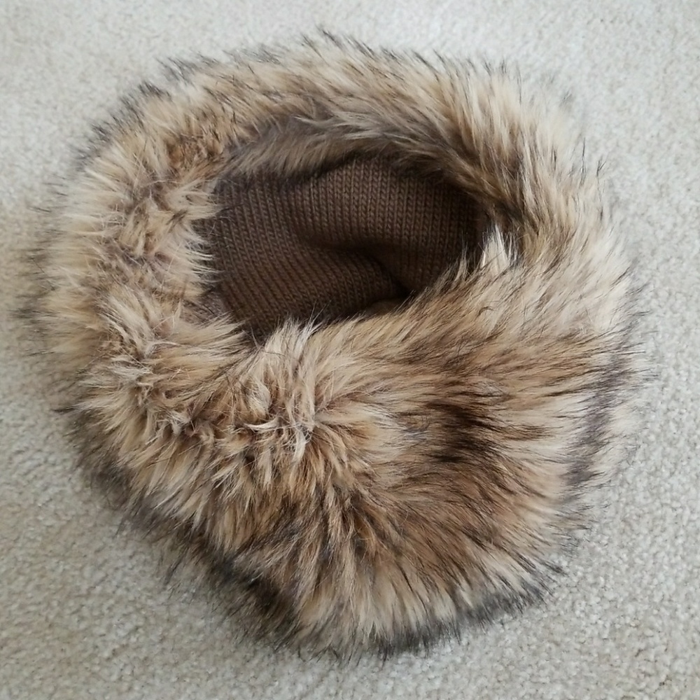 Faux fur winter scarf/muff