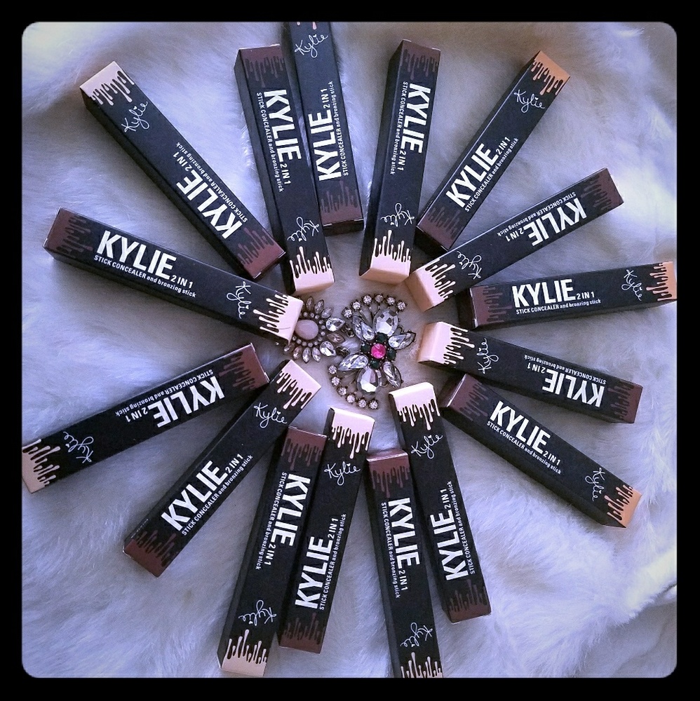 CRAZY SALE Stick concealer & bronzing stick 2 in 1