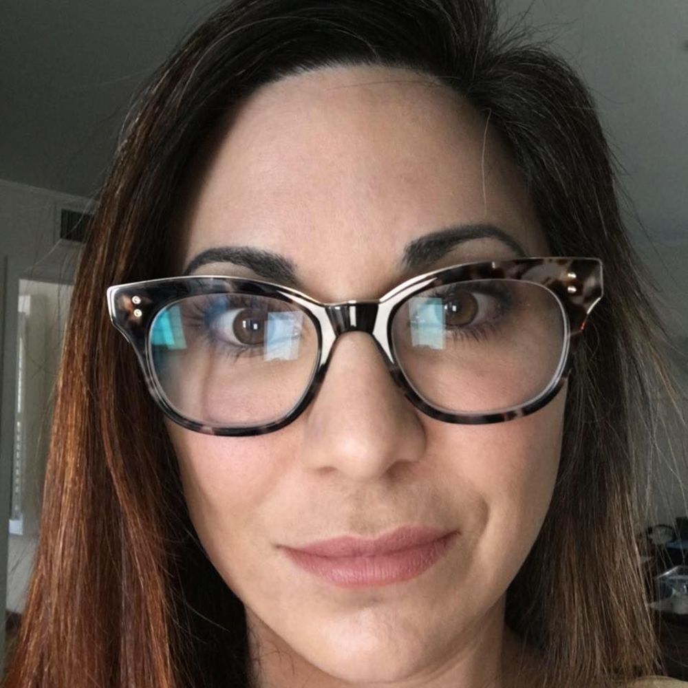 Meet your Posher, Julia