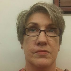 Meet your Posher, Lorraine