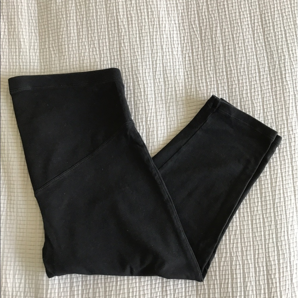 Comfy Maternity Capri Leggings