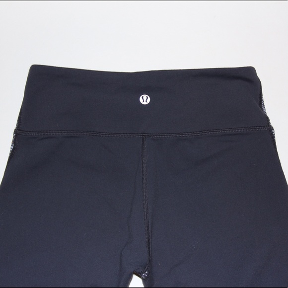 Lululemon Wunder Under two sided Leggings - Picture 2 of 4