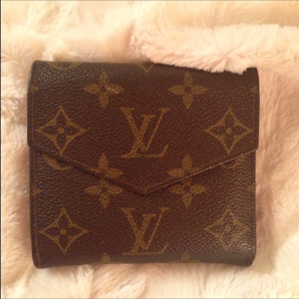 Authentic Louis Vuitton trifold wallet - Picture 1 of 5