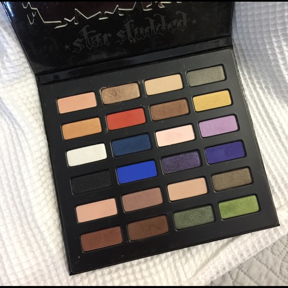 Kat Von D Other - KAT VON D star studded  eyeshadow book ltd edition