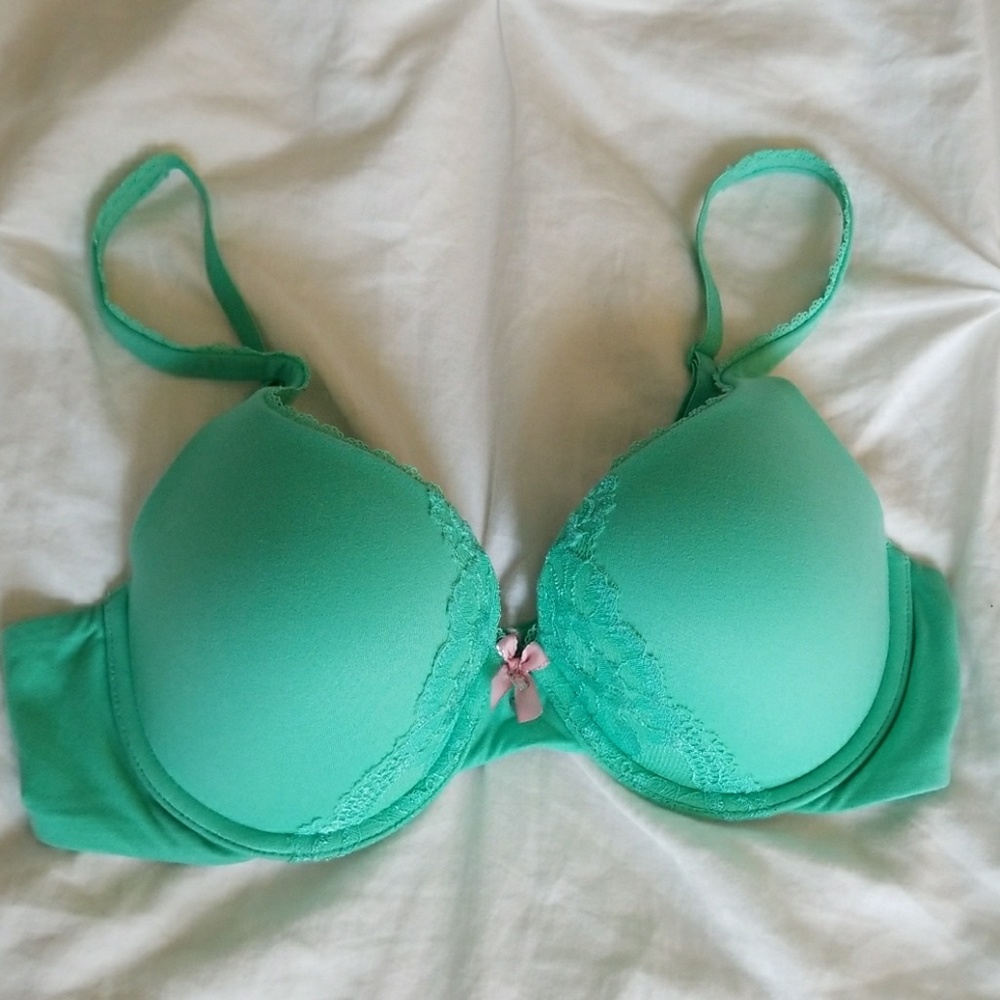 VS body by VS padded perfect coverage. 34C