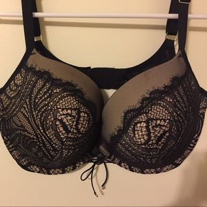 36DD very sexy bras! Absolute gorgeous!