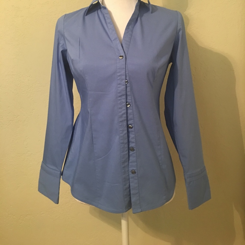 Express blue button down. Great silver accents!