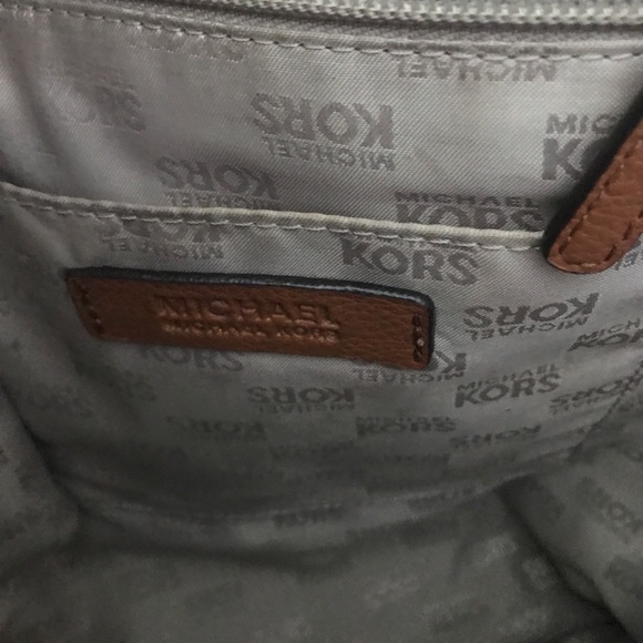 Michael Kors tote - Picture 3 of 4