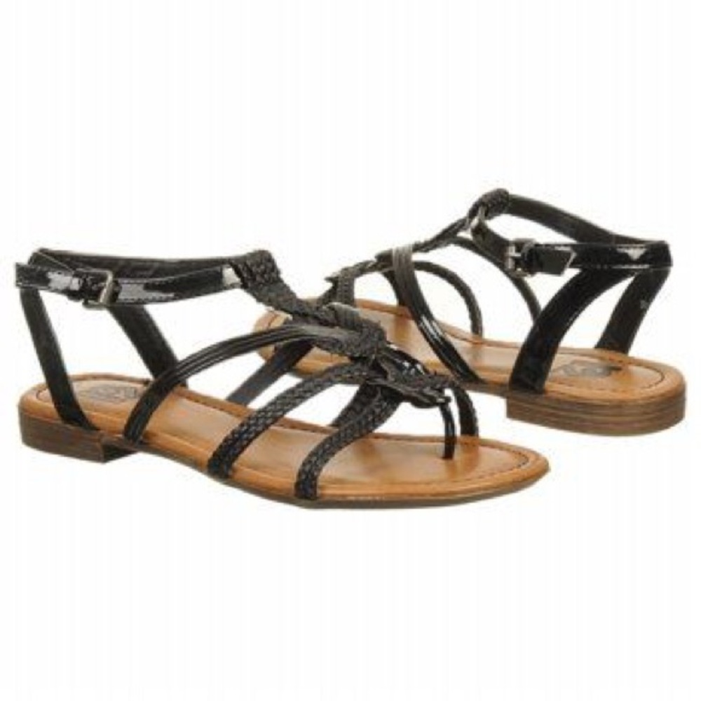 Cute braided sandals in black