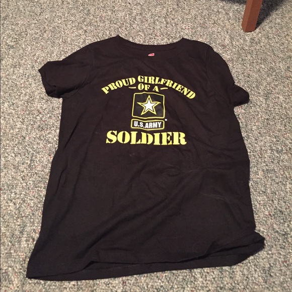 Tops - Us army girlfriend tshirt