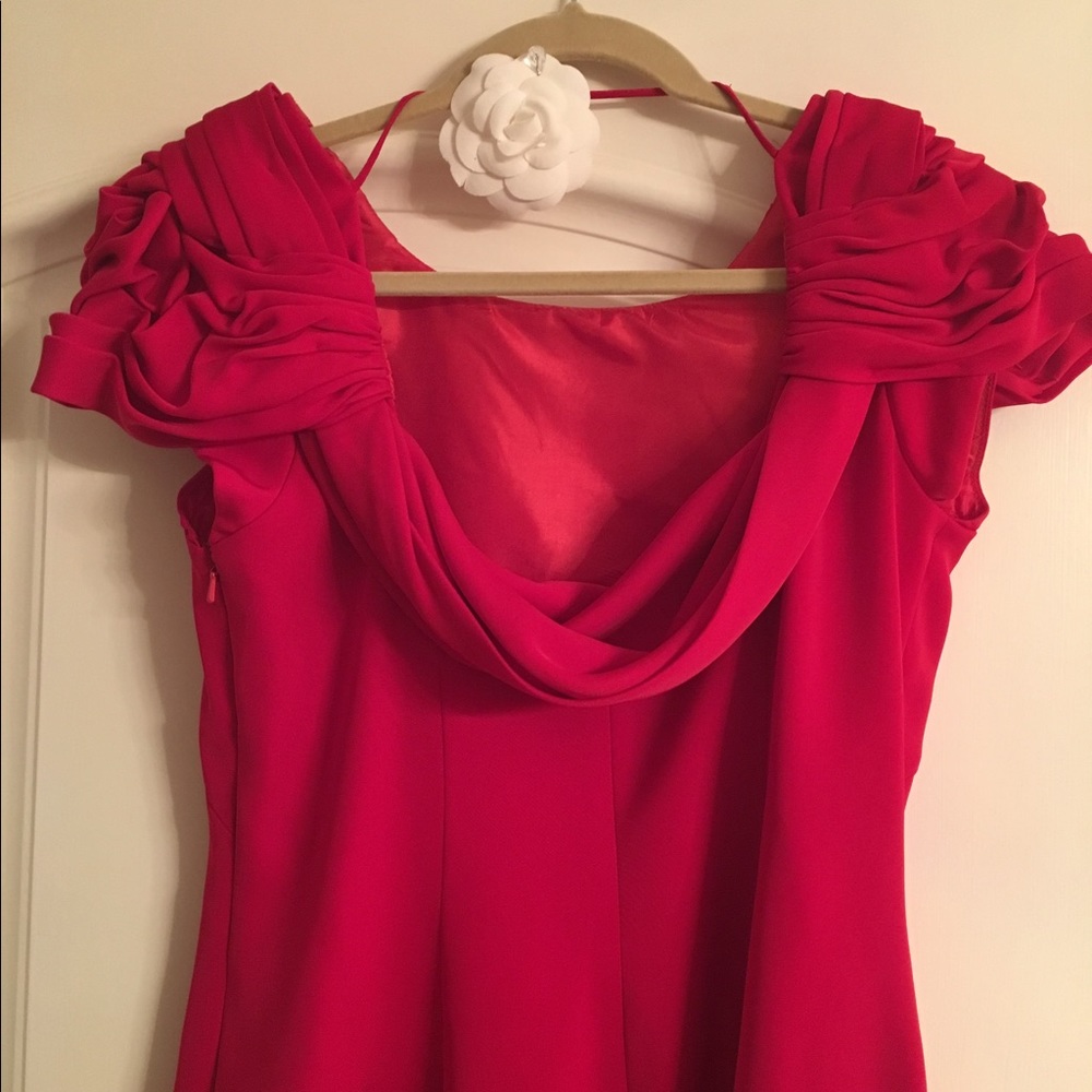 Dress - Picture 2 of 4