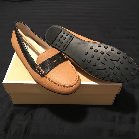 Michael Kors-Daisy Loafer Color: Suntan/BLK - Picture 2 of 4