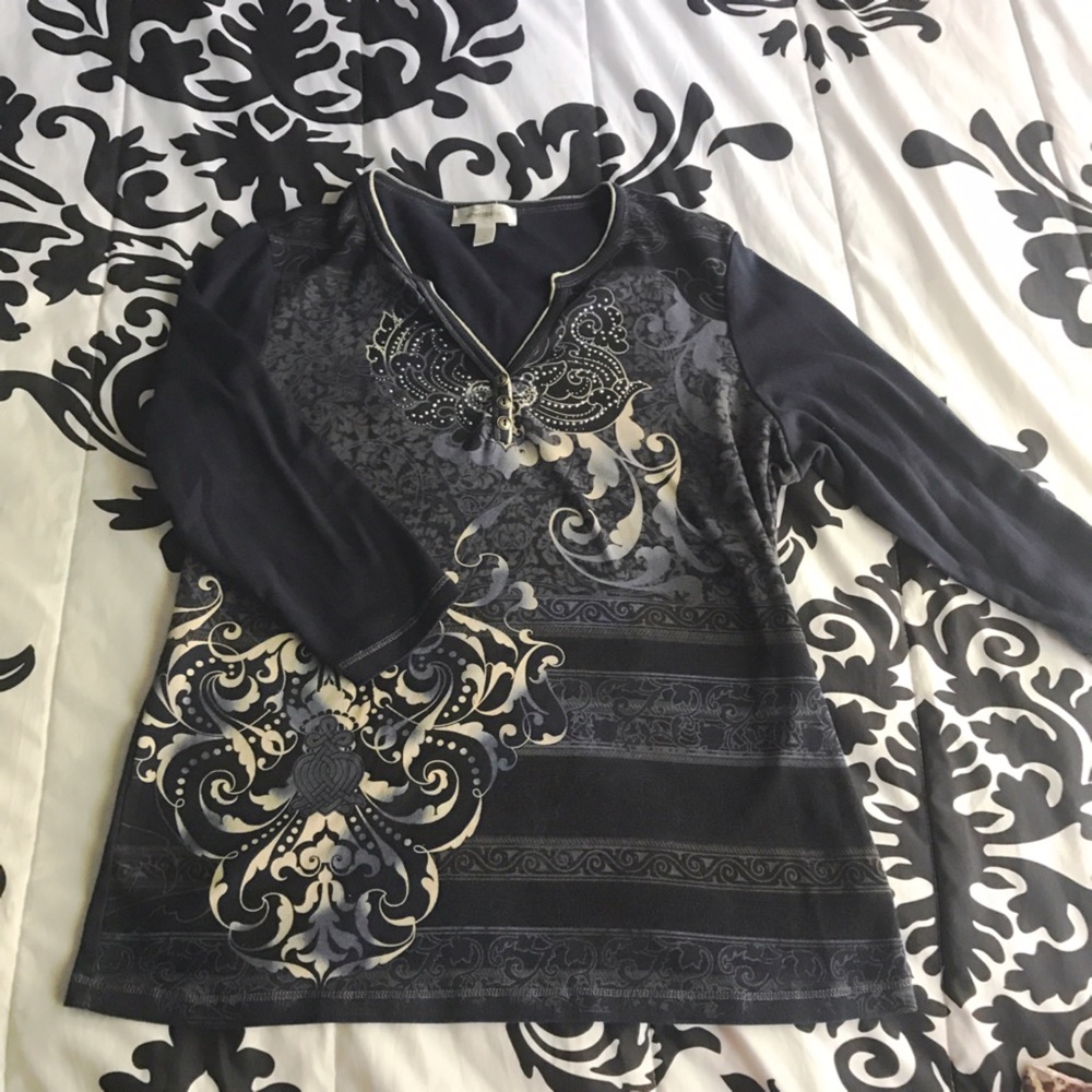 Quarter length shirt