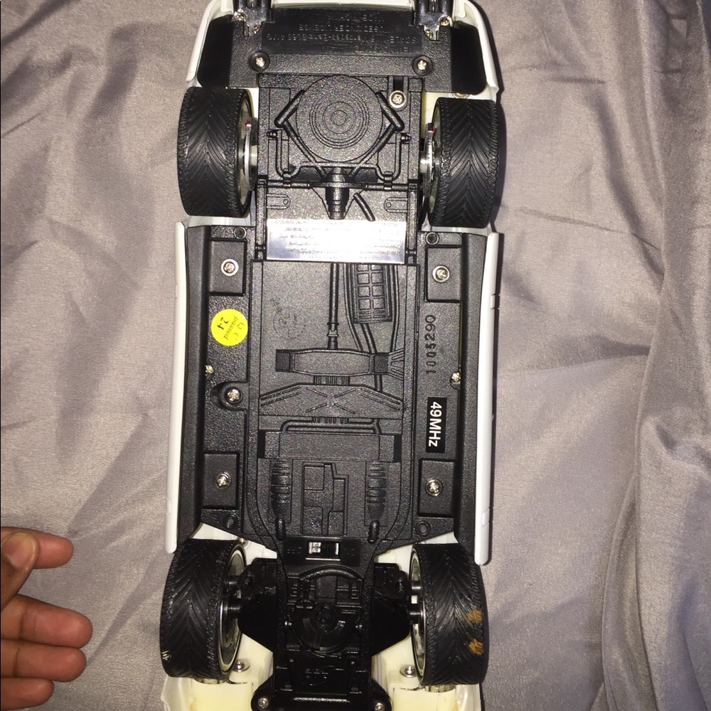 Remote control car toy - Picture 3 of 5
