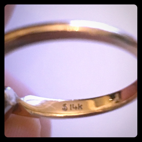 14 k gold engagement ring size 6 - Picture 2 of 3