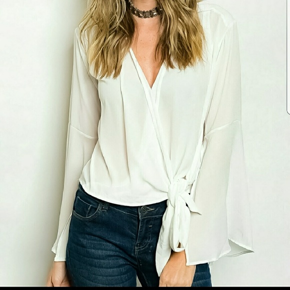 Tops - 💡1LEFT! (M) wrap 'round  slit bell sleeve blouse.