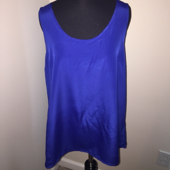 Blue top - Picture 3 of 3