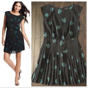 Heart Print Dress w/ Pleated Skirt