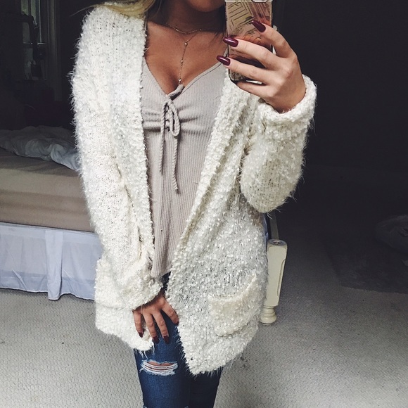 Anthropologie Sweaters - eyelash knit plush cardigan