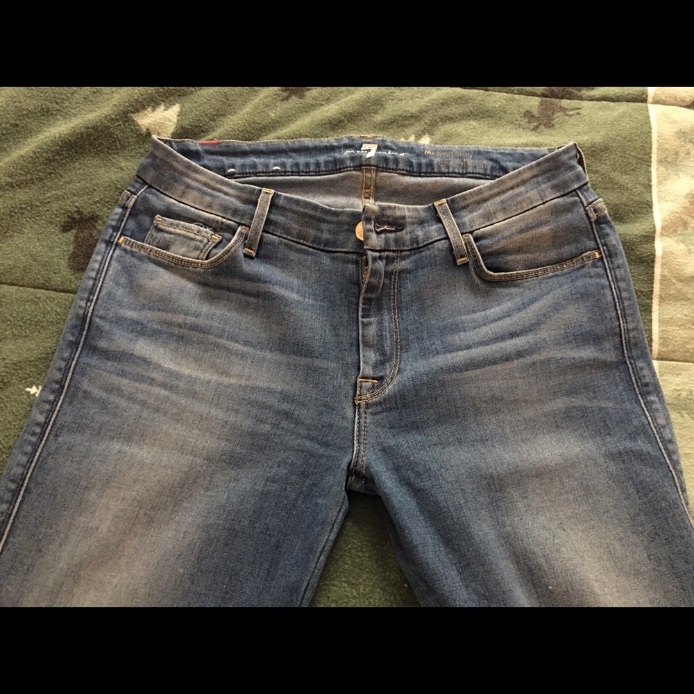 Jeans 7 for all Mankind.