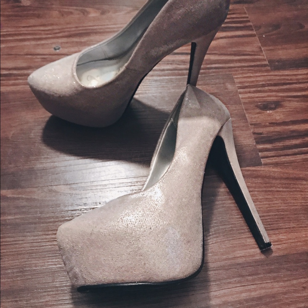 ♥️ Paprika Sparkling Pumps