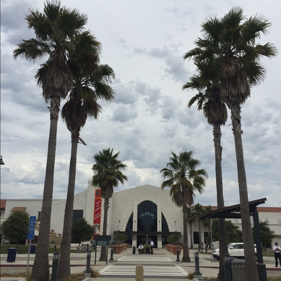 ItemsLovinglySentFromMyCACloset❤️🎁😍 - Picture 7 of 8