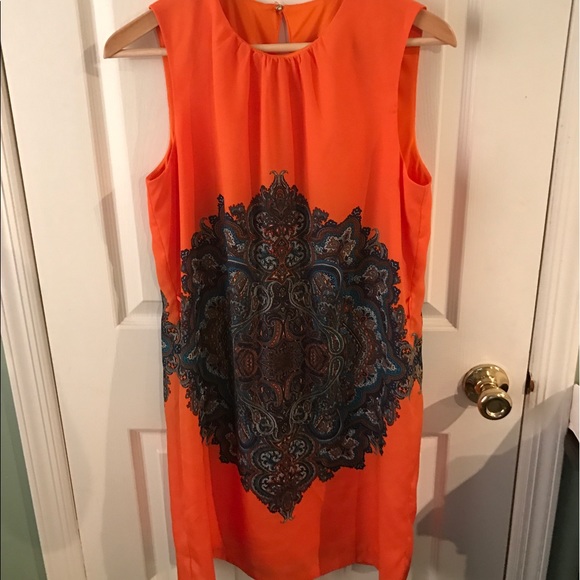Orange patterned sleeveless dress - Picture 1 of 4