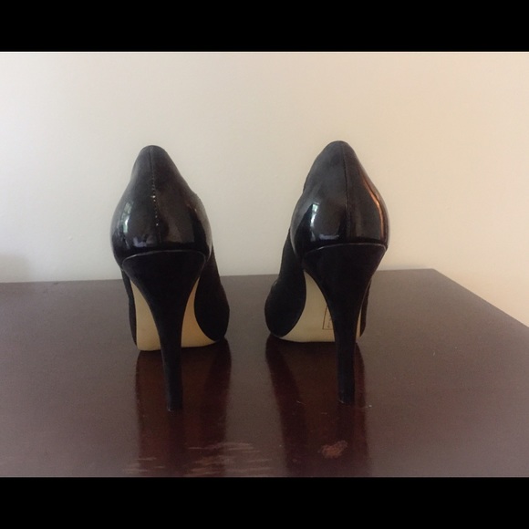 Steven by Steve Madden Black Suede Peep Toe Heels - Picture 4 of 4