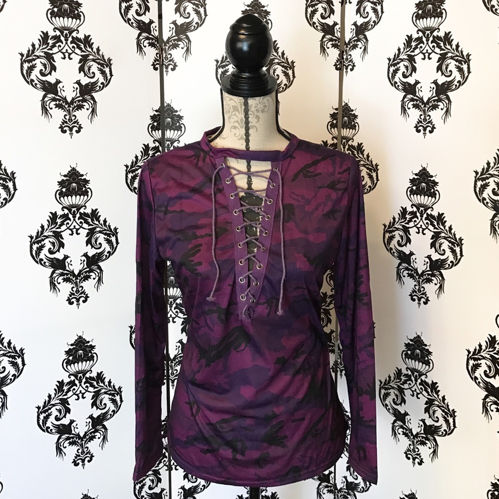 ๐ NWT! Purple Camo Lace Up Top! - Picture 1 of 6
