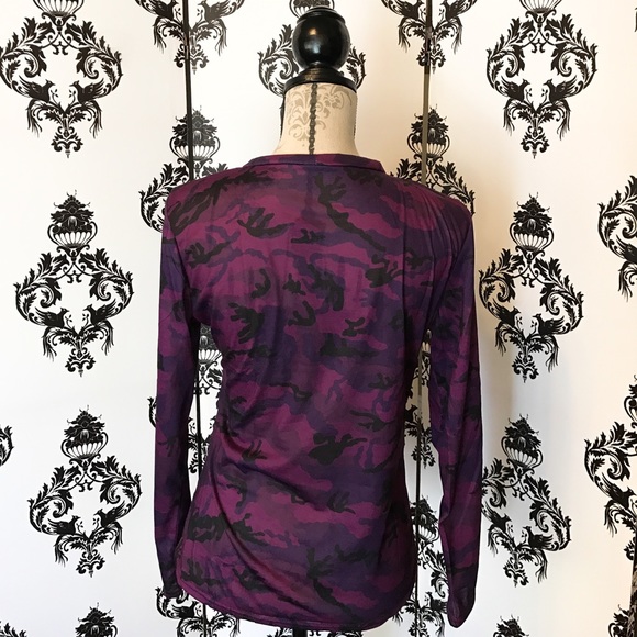 ๐ NWT! Purple Camo Lace Up Top! - Picture 4 of 6