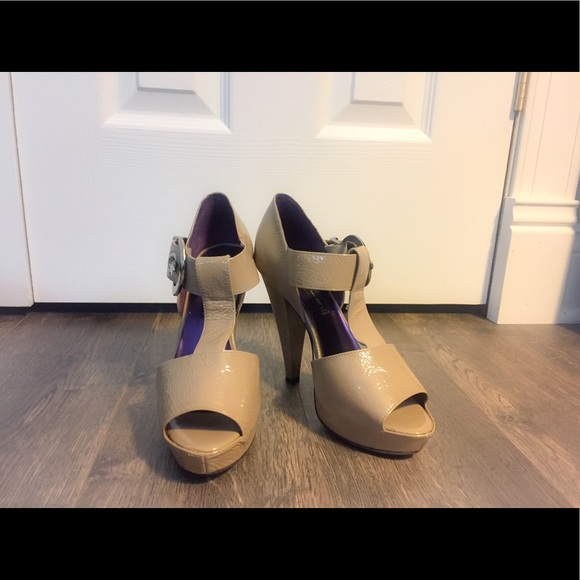 Steven by Steve Madden Peep Toe Heels - Picture 2 of 5