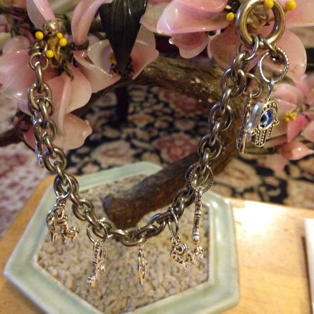 Vintage charms giraffe bracelet