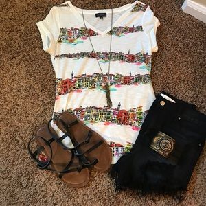 🏩The Limited "City Buildings" Shirt🏩