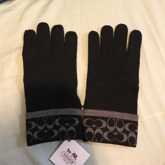 Vintage Authentic COACH MINI SIGNATURE GLOVE