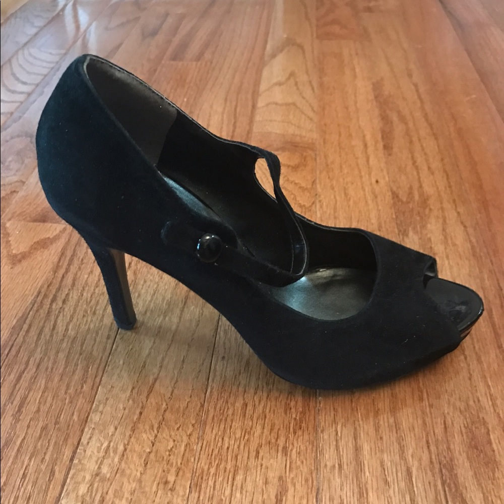 Nine West Peep Toe Heels
