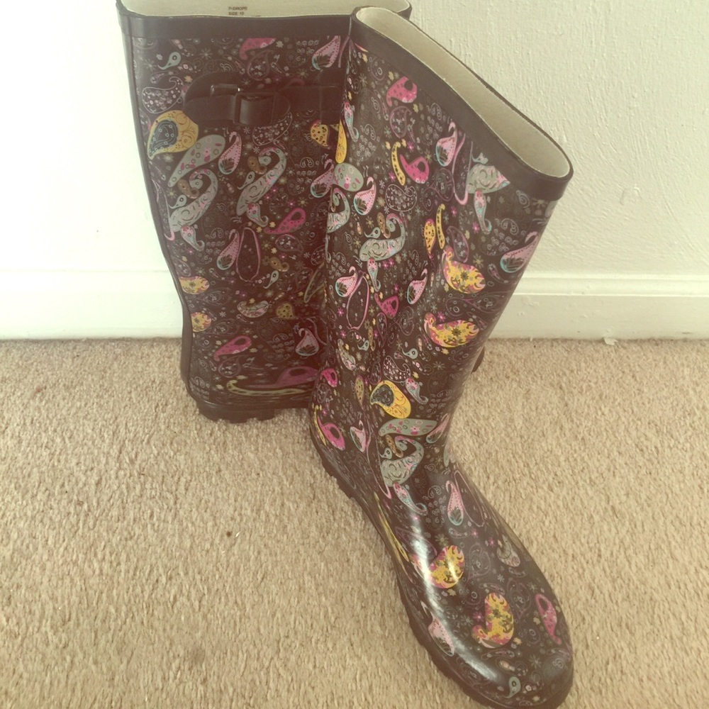Rain boots
