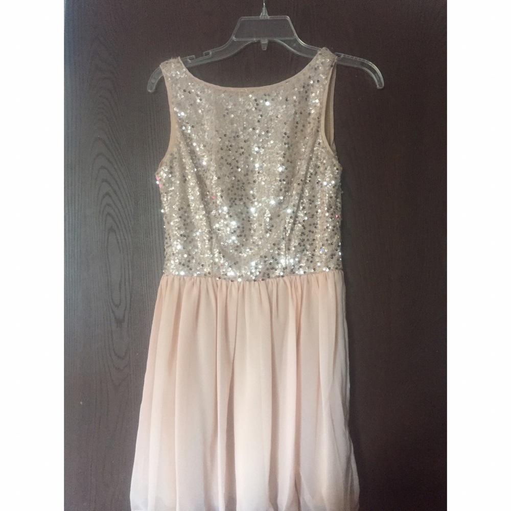 Speechlss sequin dress