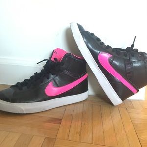 SOLD Nike  high tops Size 6.5