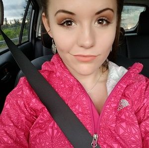 Meet your Posher, Katelyn