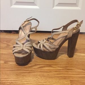 Jessica Simpson platform heels size 8.5