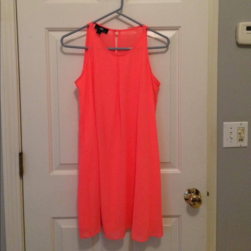 San Francisco coral shift dress size small