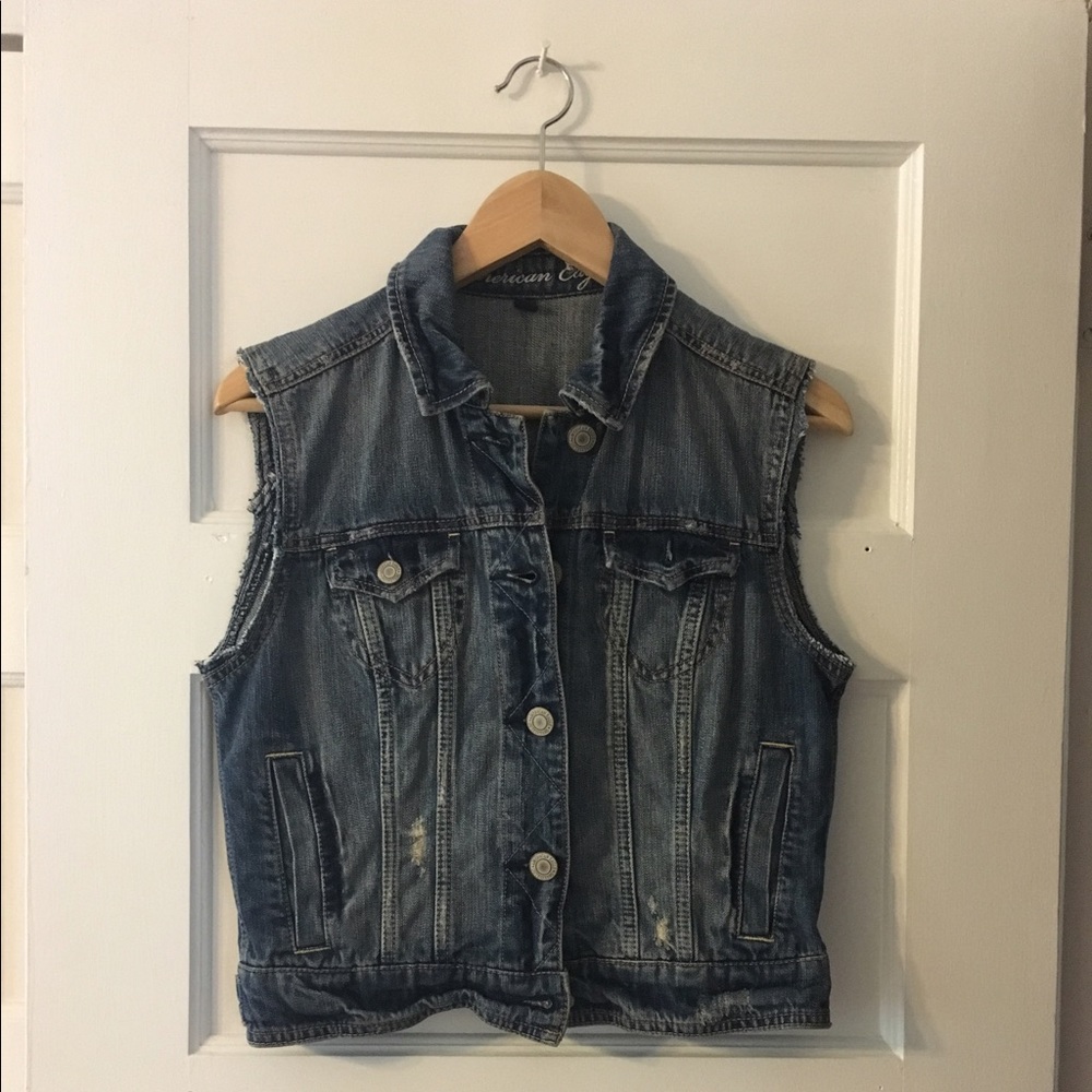 ⭐️ American Eagle ⭐️ Retro Jean Vest ⭐️