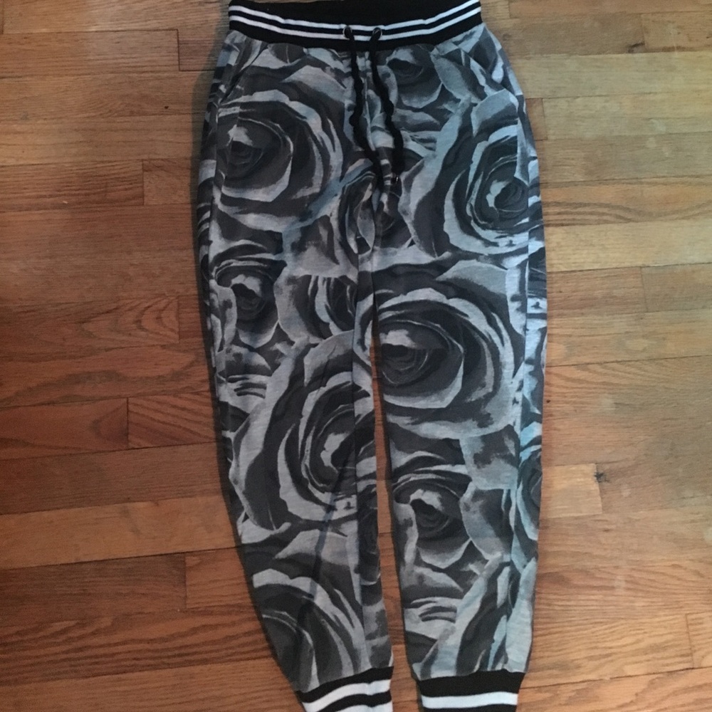 Black and white rose joggers