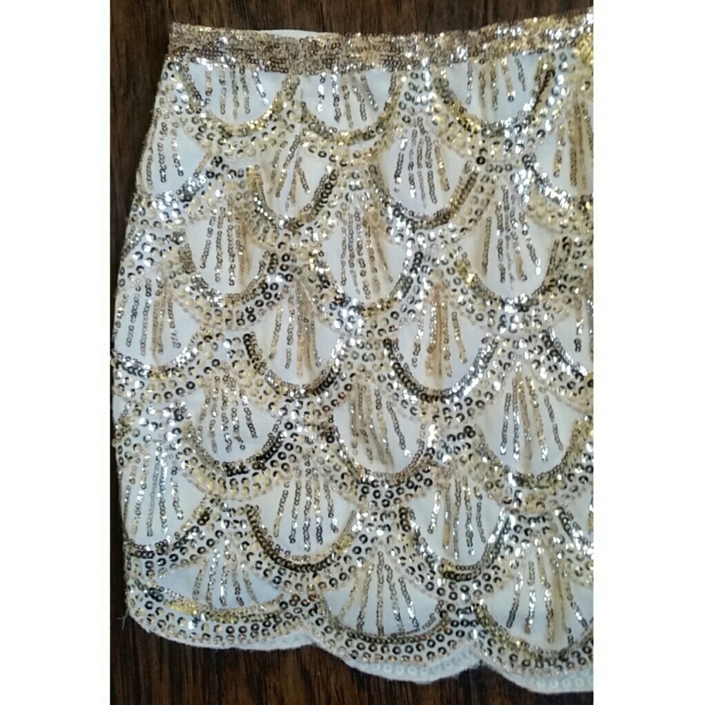 FOREVER 21 Sequined Mini Skirt