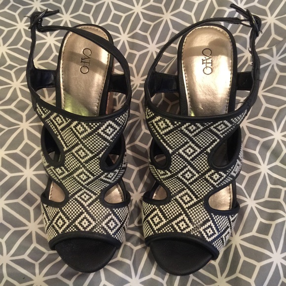 Women's Size 9 Geometric Pattern Cork Wedge Heels - Picture 3 of 5