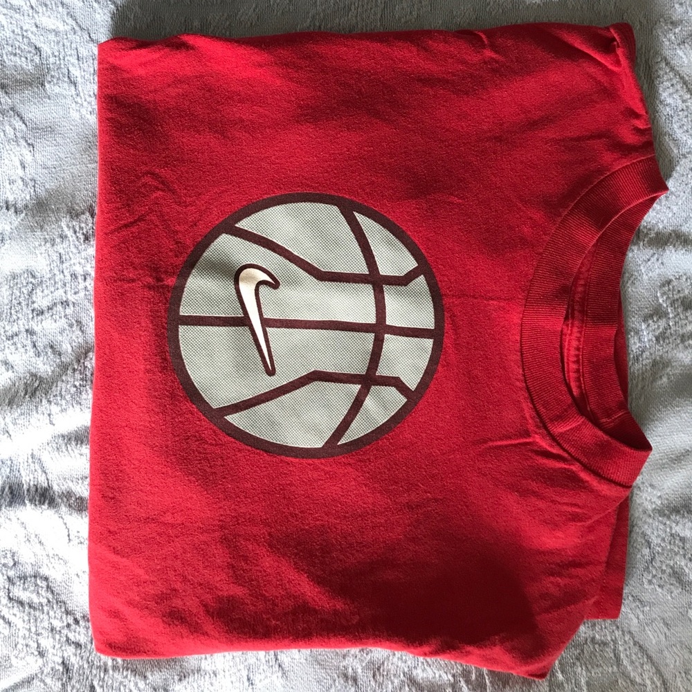 Boys size large Nike long sleeved t-shirt