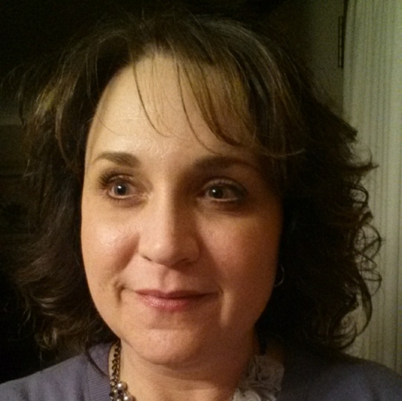 Meet your Posher, Annette - Picture 1 of 1