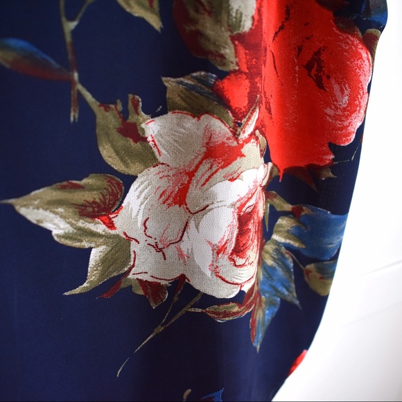 Vintage Navy Rose Floral Camisole Cq House🌹 - Picture 4 of 6