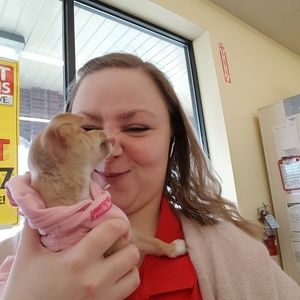 Meet your Posher, Becca