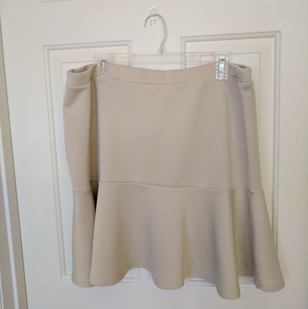 Light tan skirt